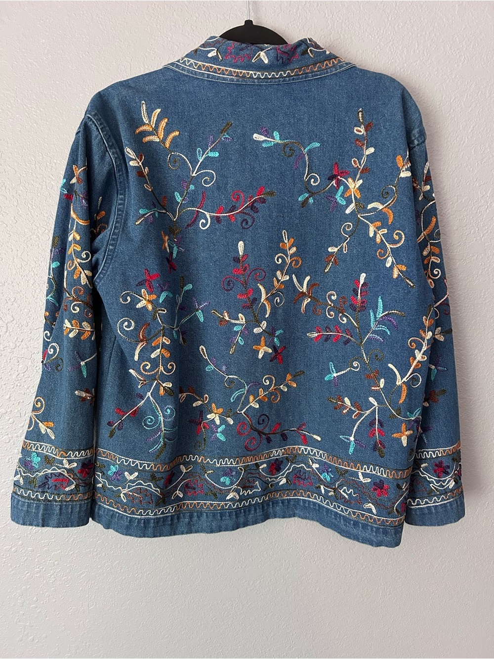 Units Vintage Embroidered Denim Jean Jacket Shackleton Relaxed Fit Size Medium - Picture 7 of 12